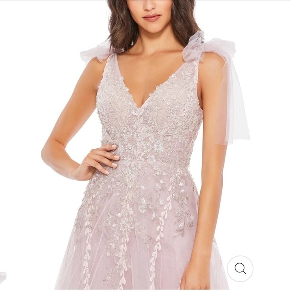 Mac Duggal EMBELLISHED SOFT TIE SLEEVELESS V NECK GOWN size 4 $798 - Picture 4 of 15